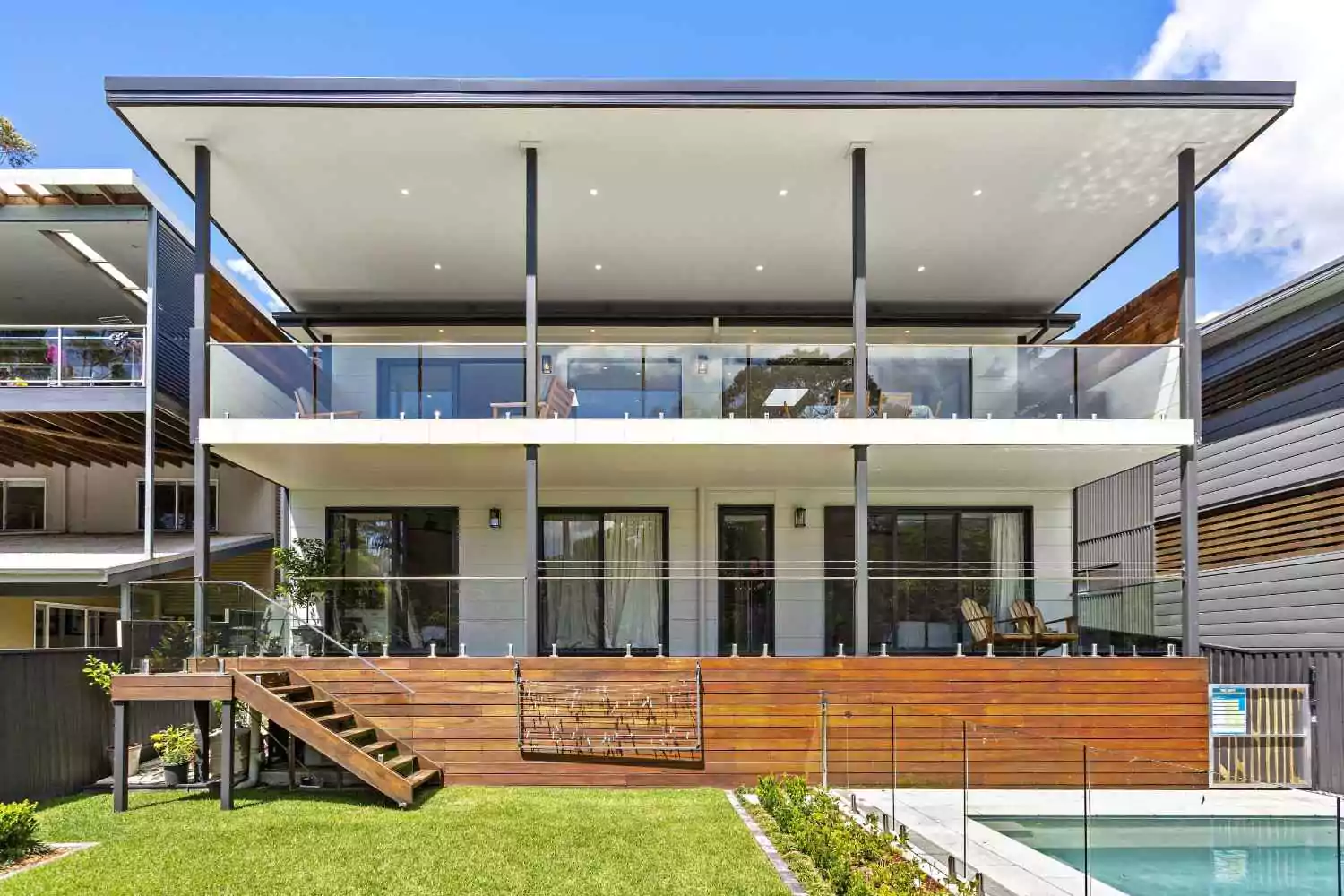 Modern patio house