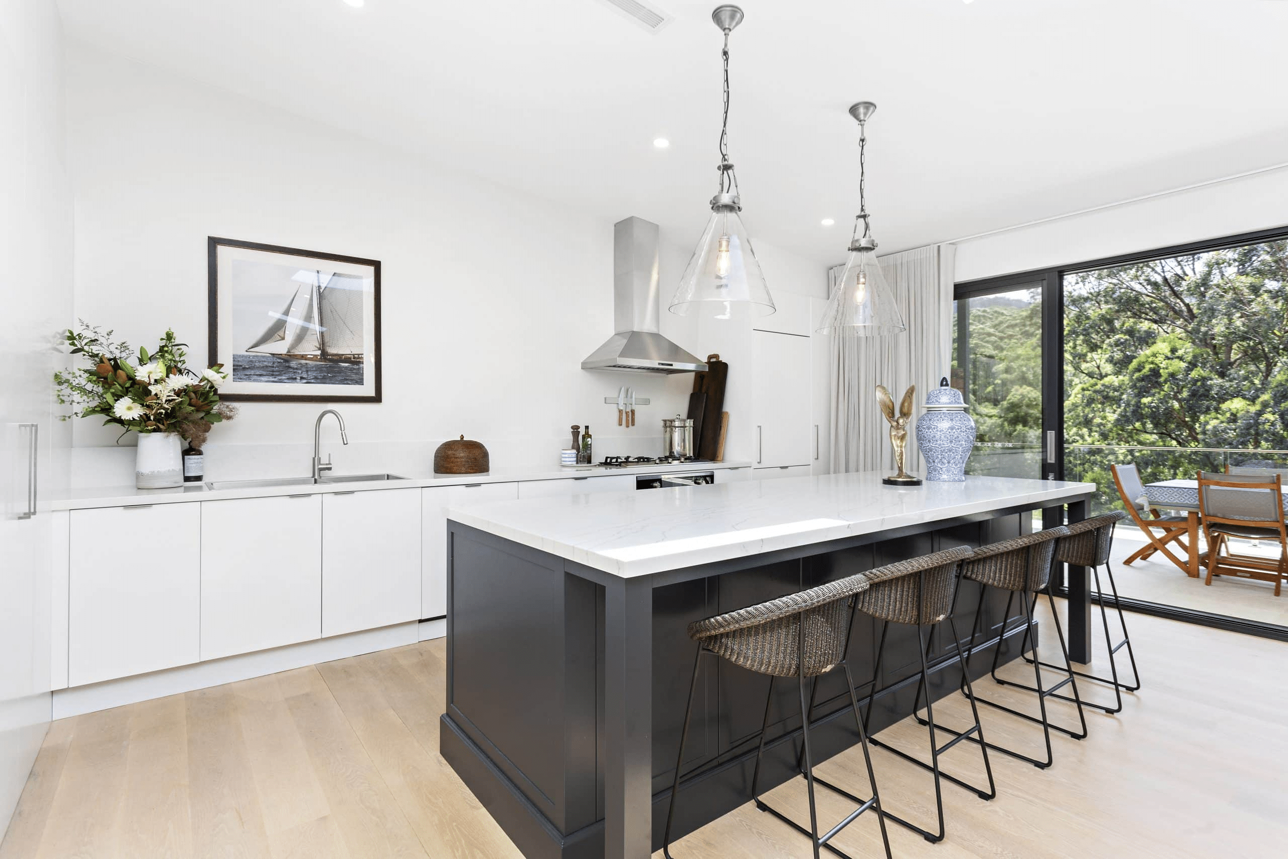 What Are the Must-Know Interior Design Trends for Custom Homes in Illawarra Right Now?
