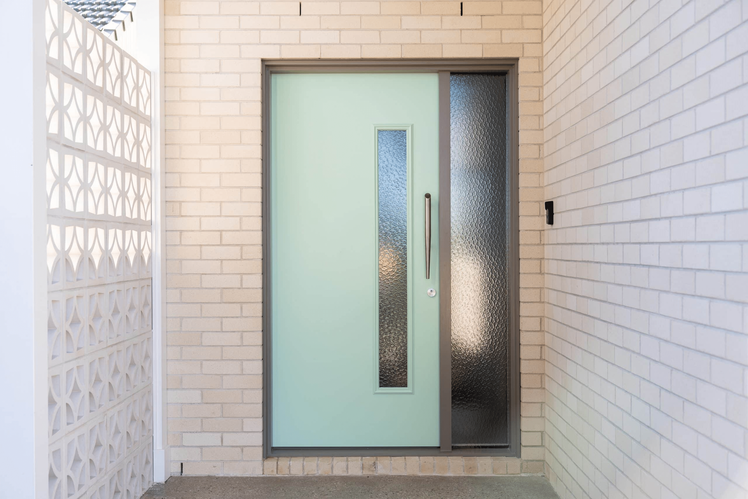 Mt St Thomas Knockdown Rebuild — photo 8 — Adlington Homes