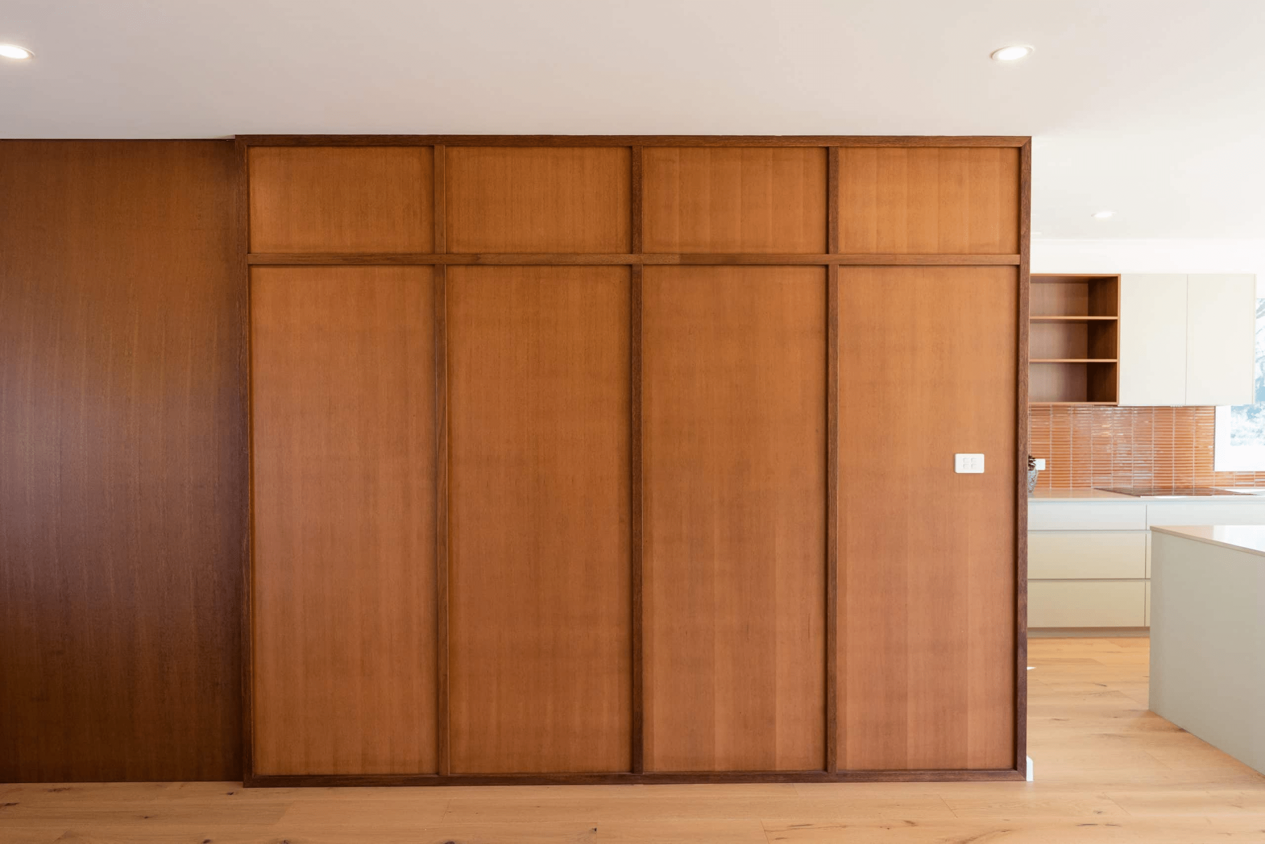 Mt St Thomas Knockdown Rebuild — photo 9 — Adlington Homes